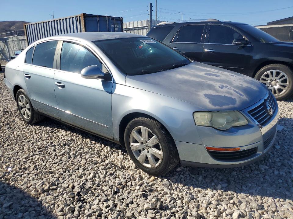 2007 Volkswagen Passat VIN WVWAK73C27P047917 COPART salvage auction — REAR END, Nv - Salvage Title, sold $125 on 2026-07-27 (photo 4)