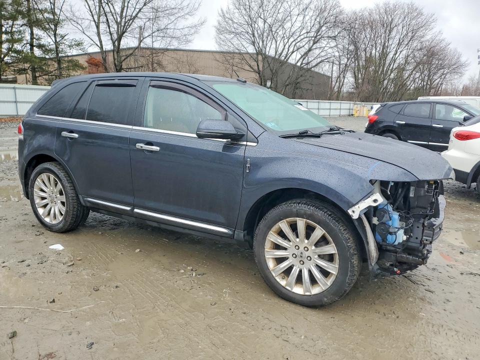 2013 Lincoln townhouse Mkx VIN 2LMDJ8JK9DBL11167 COPART salvage auction — FRONT END, MA - CERT OF TITLE-RECONSTRCTD COLL, sold $900 on 2026-07-08 (photo 4)