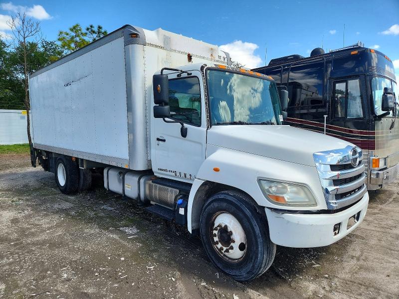 2013 Hino All other VIN 5PVNE8JP2D4S50596 COPART salvage auction — MINOR DENT/SCRATCHES, CT, sold $10 on 2026-07-28 (photo 1)