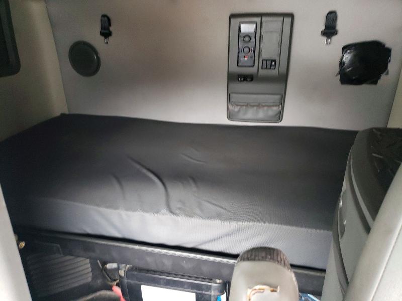 2019 Volv Vn VIN 4V4NC9EH8KN193833 COPART salvage auction — MECHANICAL, CT, sold $22,900 on 2026-07-28 (photo 6)