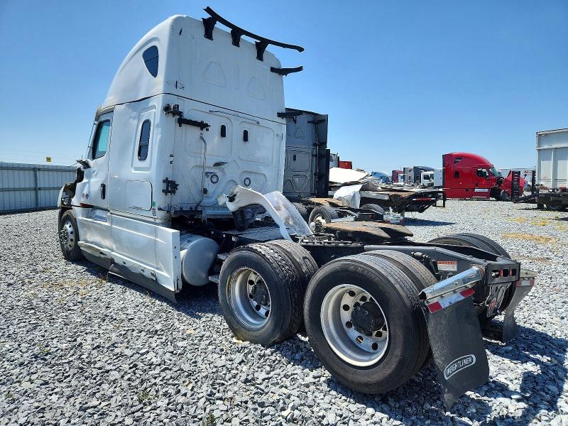 2025 Freightliner Cascadia 126 VIN 3AKJHHDV1SSVY2593 COPART salvage auction — ROLLOVER, CA - SALVAGE CERTIFICATE, sold $8,900 on 2026-07-23 (photo 3)