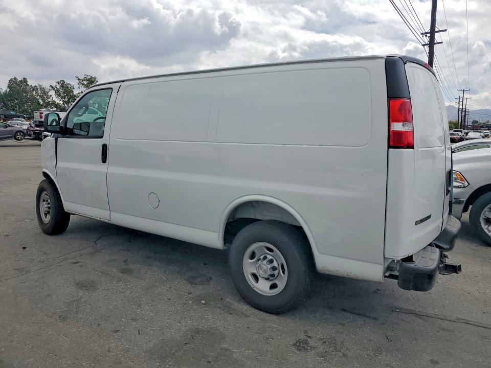 2025 Chev Express VIN 1GCWGAFP4S1108859 COPART salvage auction — FRONT END, SC, sold $1,650 on 2026-07-09 (photo 2)