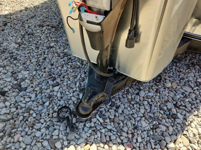 2015 Airstream Internatio VIN 1STKFAG29FJ532047 COPART salvage auction — FRONT END, AZ - CERT OF TITLE - SALVAGE, sold $925 on 2026-07-27 (photo 7)