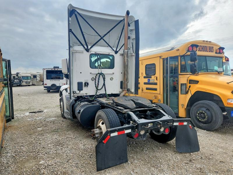 2020 Peterbilt All other VIN 1XPBA48X0LD685868 COPART salvage auction — MECHANICAL, IN - CERTIFICATE OF TITLE, sold $5,000 on 2026-07-10 (photo 3)