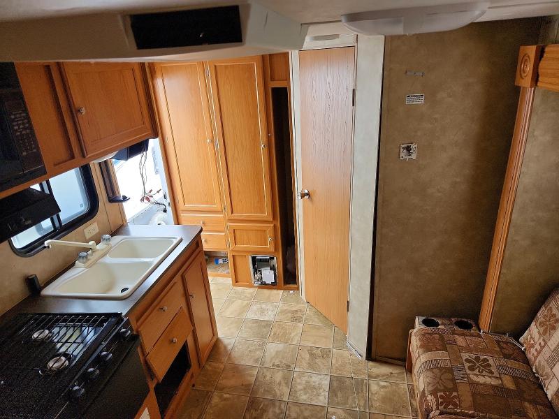 1999 Othe Travel trl VIN 1SE200J229C000935 COPART salvage auction — ALL OVER, TX - CERTIFICATE OF TITLE, sold $575 on 2026-07-24 (photo 6)
