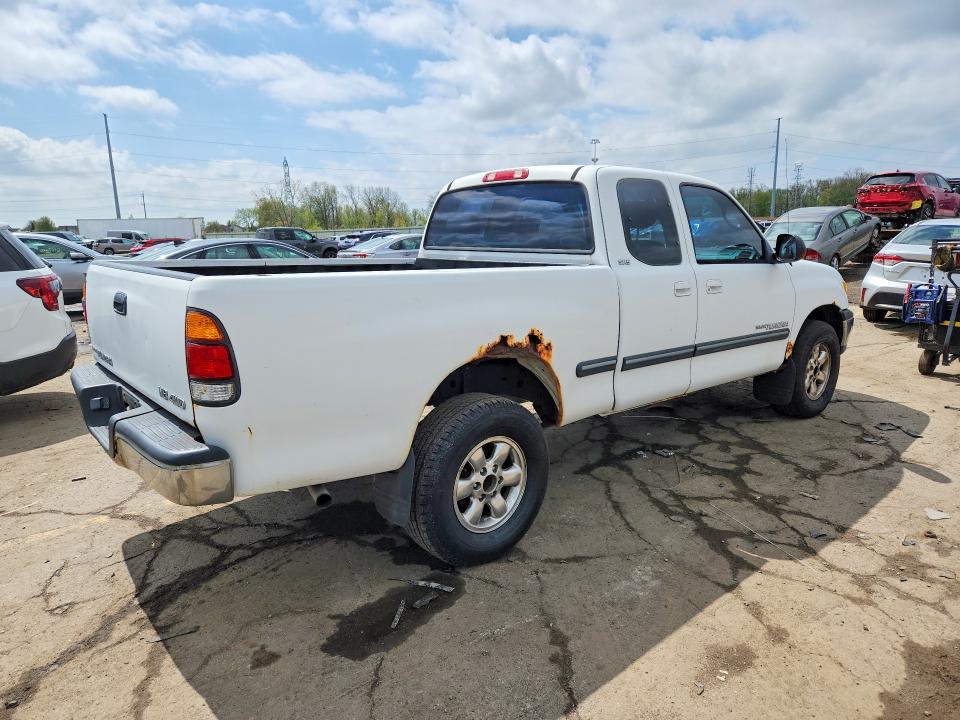 2000 Toyota Tundra VIN 5TBBT4415YS122431 COPART salvage auction — MINOR DENT/SCRATCHES, Mi - Dealer Only Clean Title, sold $675 on 2026-07-07 (photo 3)