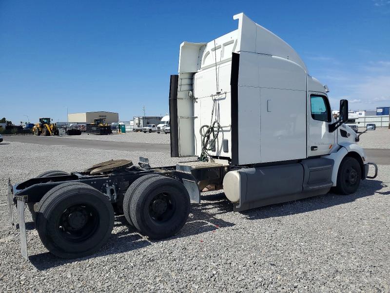 2019 Peterbilt All models VIN 1XPBDP9X7KD601311 COPART salvage auction — MINOR DENT/SCRATCHES, NV - CERTIFICATE OF TITLE, sold $15,300 on 2026-07-27 (photo 4)