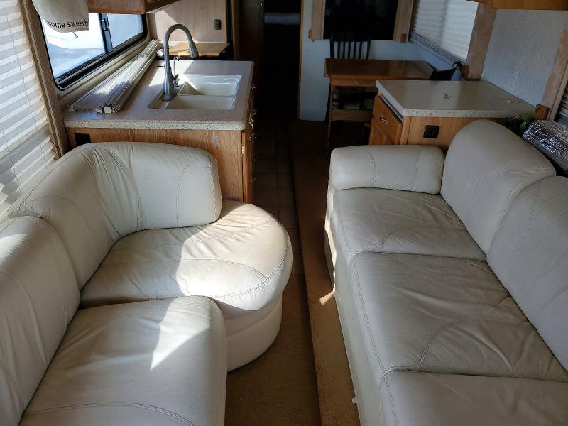 2004 Frht All other VIN 4UZAAHAK24CM37398 COPART salvage auction — FRONT END, UT - SALVAGE CERTIFICATE, sold $2,200 on 2026-07-09 (photo 6)