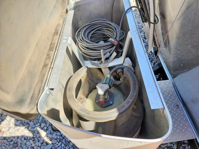 2015 Airstream Internatio VIN 1STKFAG29FJ532047 COPART salvage auction — FRONT END, AZ - CERT OF TITLE - SALVAGE, sold $925 on 2026-07-27 (photo 8)