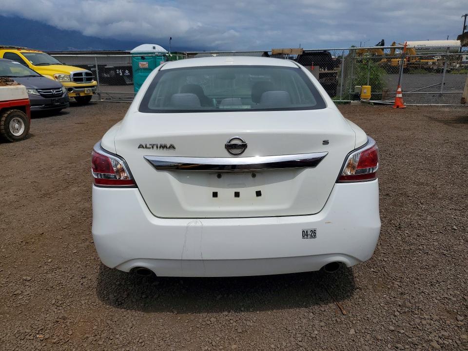 2015 Niss Altima VIN 1N4AL3AP1FN386082 COPART salvage auction — WATER/FLOOD, HI - CERTIFICATE OF SALVAGE, sold $1 on 2026-07-29 (photo 6)
