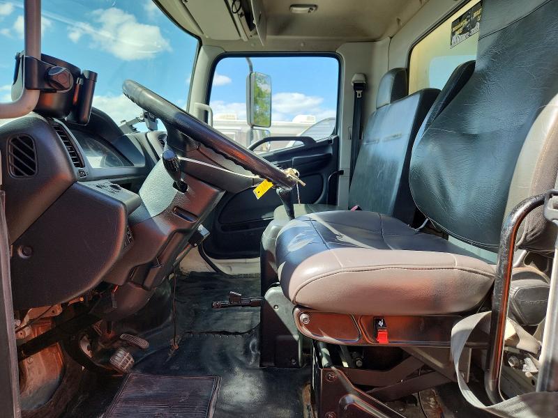 2013 Hino All other VIN 5PVNE8JP2D4S50596 COPART salvage auction — MINOR DENT/SCRATCHES, CT, sold $10 on 2026-07-28 (photo 5)