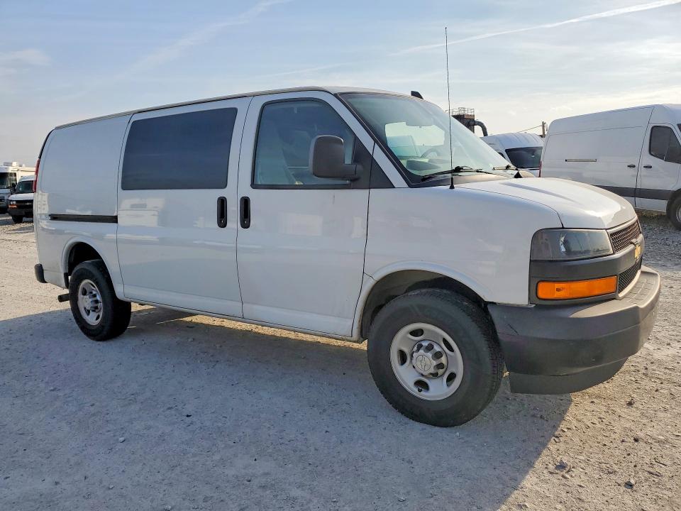 2019 Chev Express VIN 1GCWGAFP2K1367866 COPART salvage auction — REAR END, CT, sold $300 on 2026-07-16 (photo 4)