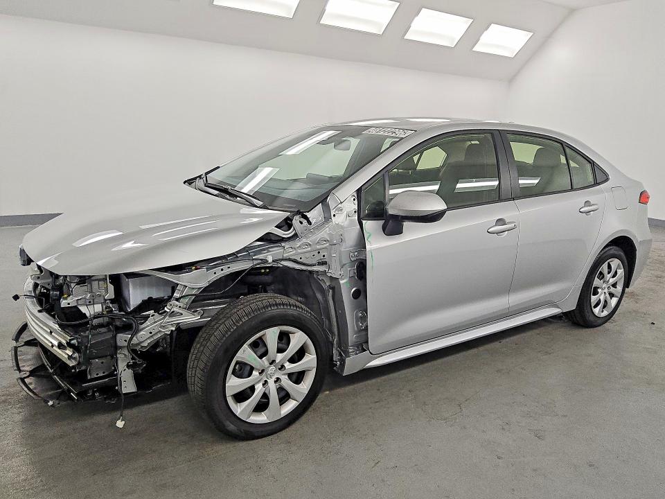 2026 Toyota Corolla VIN JTDBCMFE8T3126233 — COPART salvage auction photo