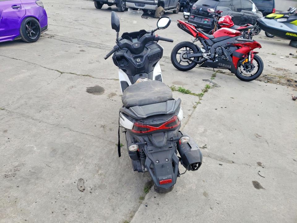 2021 Kymco usa inc X-town 300 VIN LC2W1M245MC100370 COPART salvage auction — FRONT END, SC, sold $175 on 2026-07-16 (photo 4)