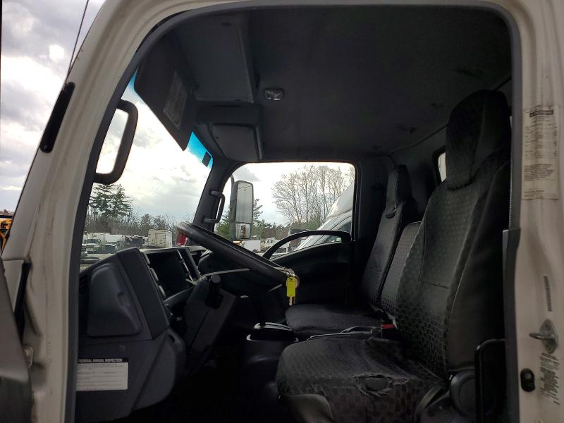 2010 Isuzu Npr VIN JALE5W163A7301561 COPART salvage auction — MINOR DENT/SCRATCHES, CT - CERTIFICATE OF TITLE, sold $6,900 on 2026-07-21 (photo 7)