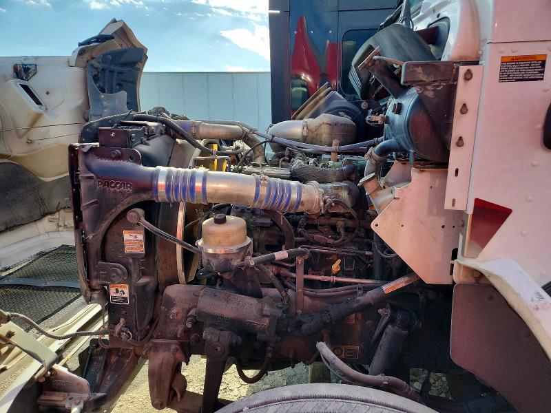 2015 Kenworth All other VIN 2XKHAJ7X0FM462566 COPART salvage auction — NORMAL WEAR, ME - CERTIFICATE OF TITLE, sold $6,300 on 2026-07-09 (photo 7)