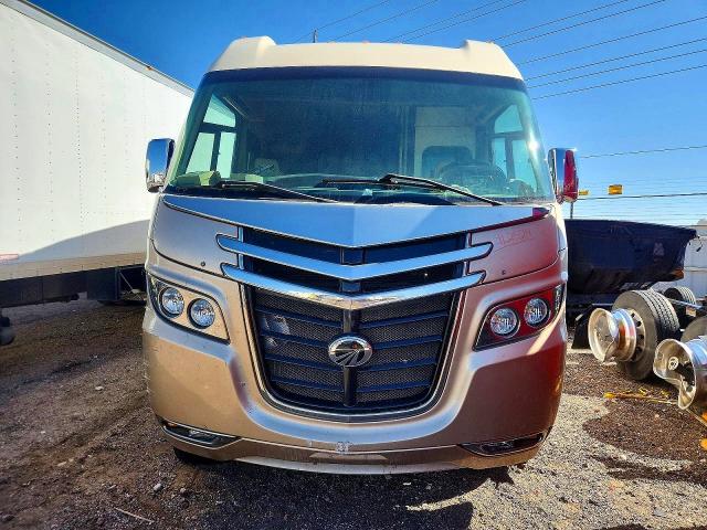 2012 Monon 45x96 Motorhome VIN 51Z6C4445C1056629 COPART salvage auction — MINOR DENT/SCRATCHES, CO - DIS/DLR/EXP ONLY CLEAN TITLE, sold $9,100 on 2026-07-06 (photo 9)
