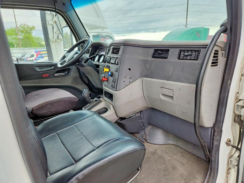 2016 Peterbilt All other VIN 1XPBA48X5GD354421 COPART salvage auction — NORMAL WEAR, IN - CERTIFICATE OF TITLE, sold $5,700 on 2026-07-10 (photo 5)