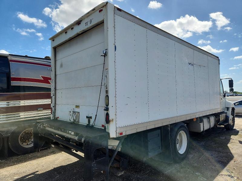 2013 Hino All other VIN 5PVNE8JP2D4S50596 COPART salvage auction — MINOR DENT/SCRATCHES, CT, sold $10 on 2026-07-28 (photo 4)