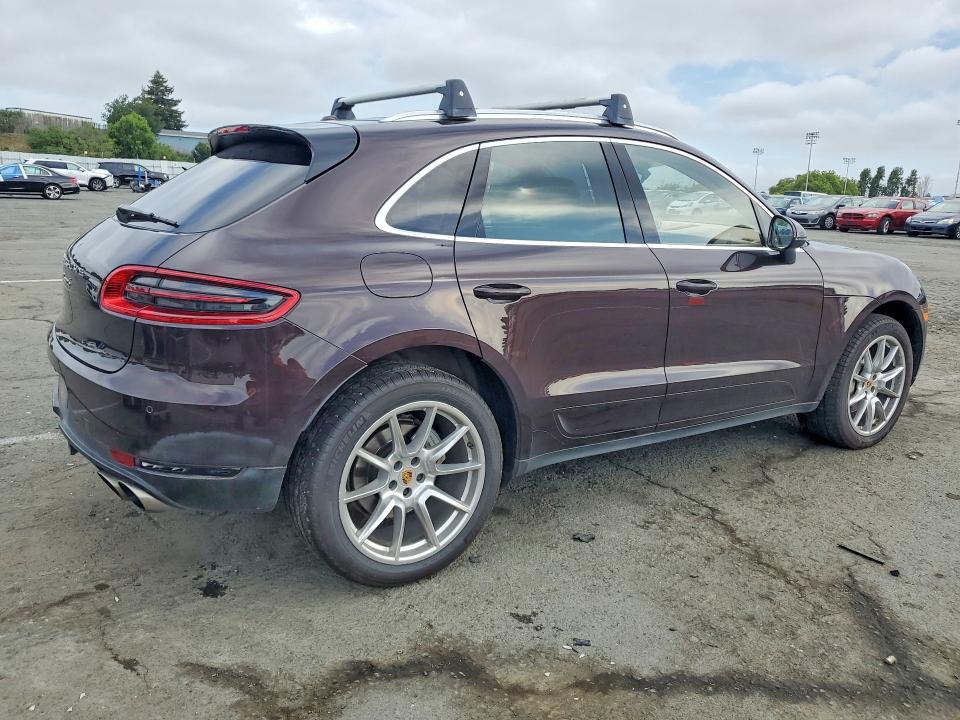 2017 Porsche Macan VIN WP1AB2A51HLB13257 COPART salvage auction — MINOR DENT/SCRATCHES, Az - Dis/Dlr/Exp Only Clean Title, sold $3,300 on 2026-07-24 (photo 3)