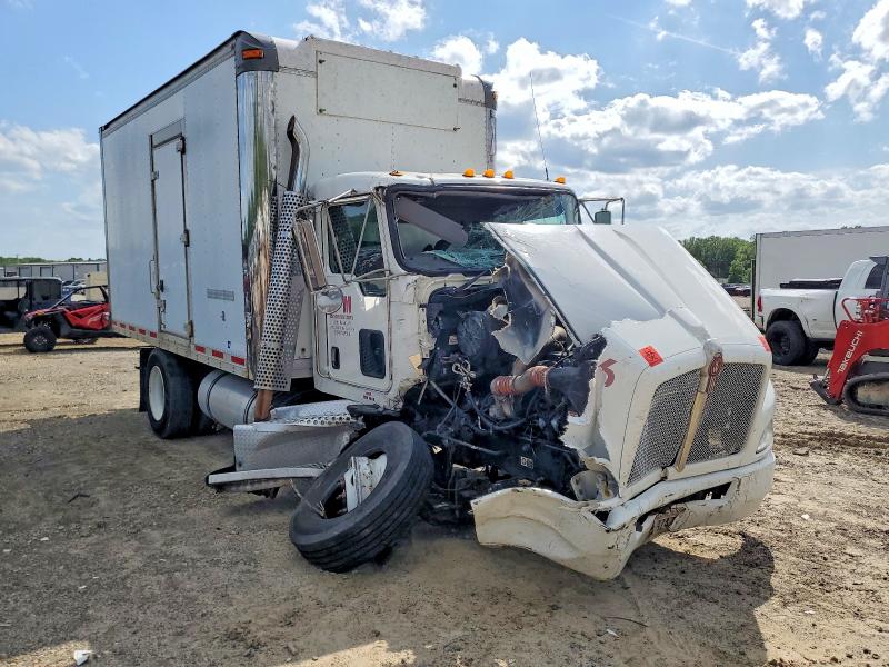 2017 Kenworth All other VIN 2NKHHM6XXHM156423 — COPART salvage auction photo