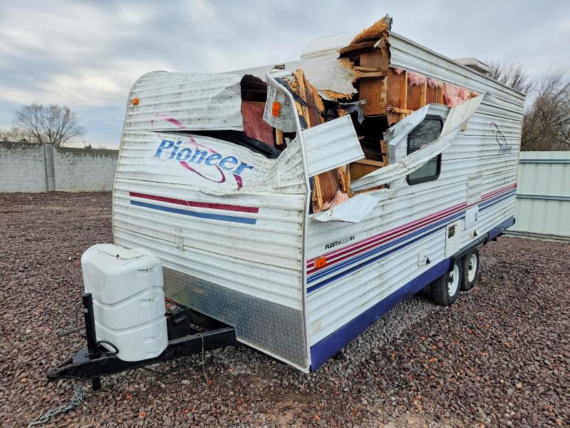 2004 Fleetwood Travel tra VIN 1E81T182146007810 COPART salvage auction — ROOF, WI - JUNKED VEHICLE BILL OF SALE, sold $10 on 2026-07-27 (photo 2)