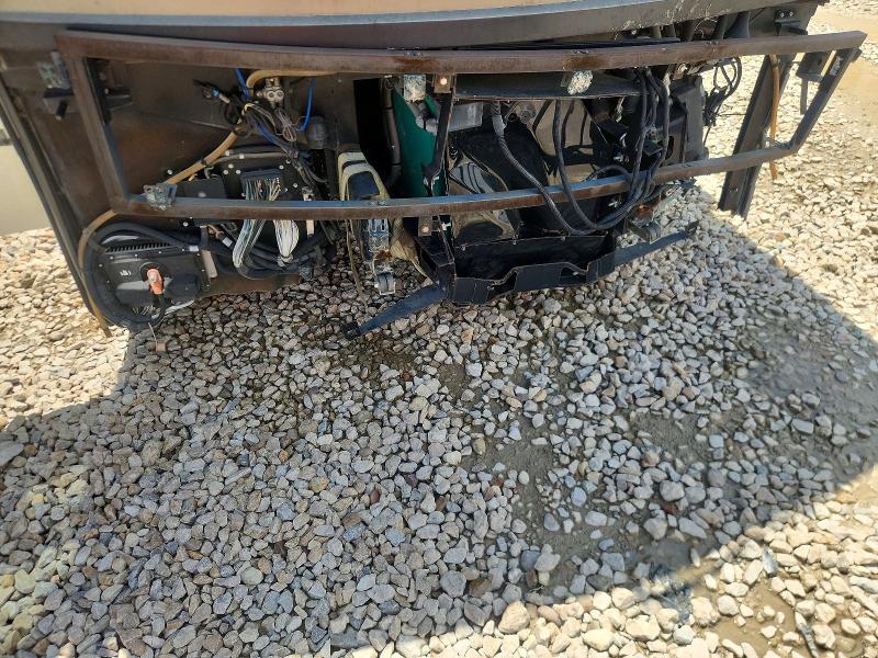 2010 Spartan All other VIN 4VZAU1C90AC071612 COPART salvage auction — FRONT END, SV, sold $32,250 on 2026-07-23 (photo 7)