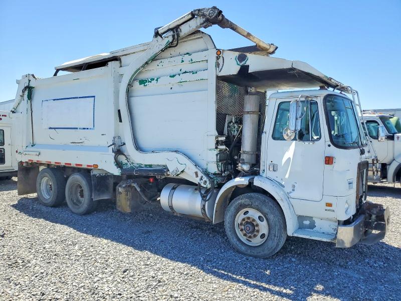 2003 Autocar llc All other VIN 5VCDC6LF33N194612 COPART salvage auction — MINOR DENT/SCRATCHES, CD, sold $1,100 on 2026-07-29 (photo 1)