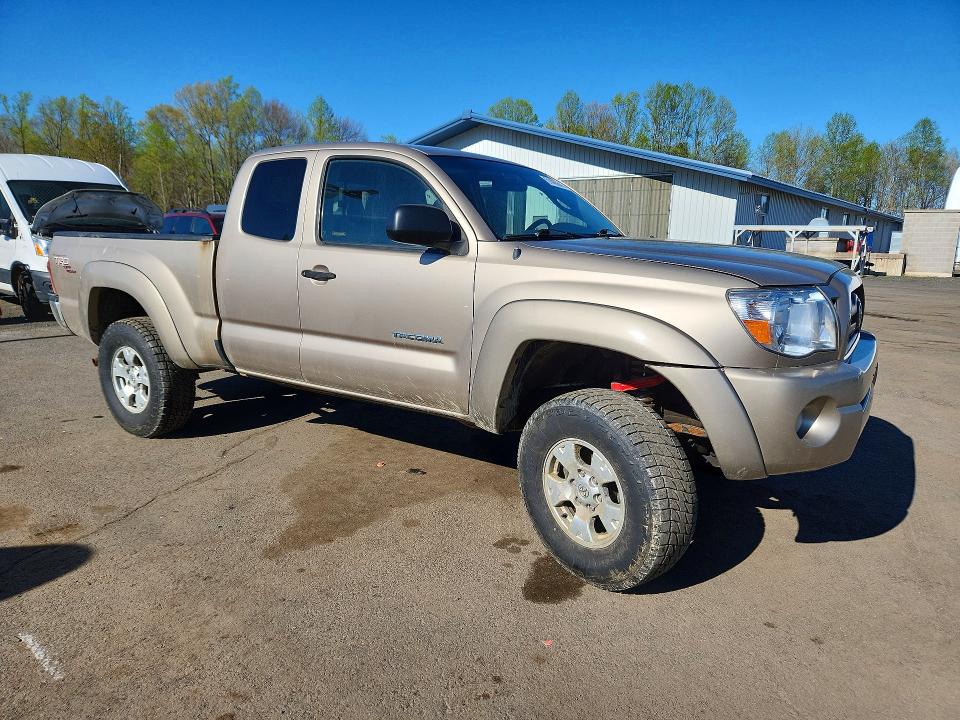 2006 Toyota Tacoma VIN 5TEUU42N36Z314806 COPART salvage auction — FRONT END, Nh - Certificate Of Title, sold $4,500 on 2026-07-21 (photo 4)