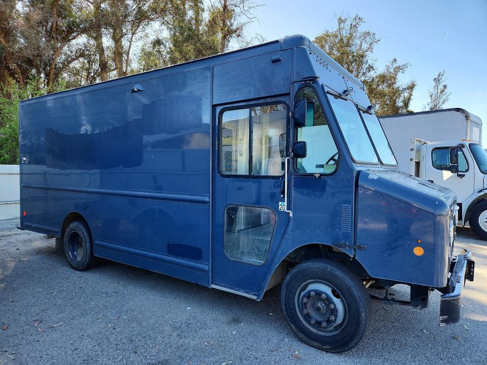 2020 Freightliner All other VIN 4UZAC2EA1LCLZ7063 COPART salvage auction — MINOR DENT/SCRATCHES, CA - CERTIFICATE OF TITLE, sold $22,000 on 2026-07-27 (photo 4)