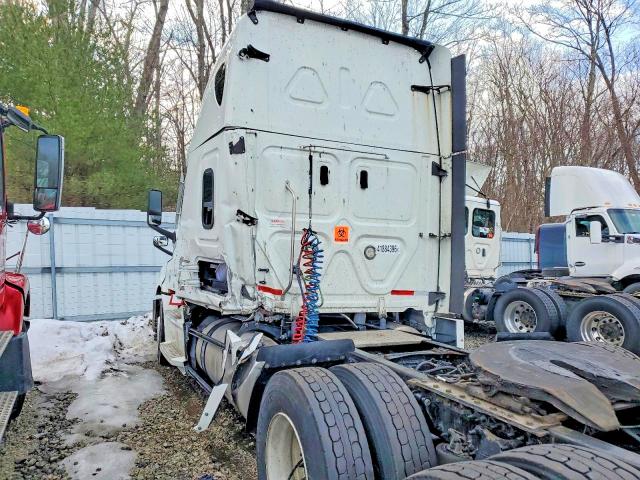 2022 Freightliner All other VIN 3AKJHHDR9NSNJ2413 COPART salvage auction — SIDE, IN - CERTIFICATE OF TITLE (P), sold $17,000 on 2026-07-30 (photo 9)
