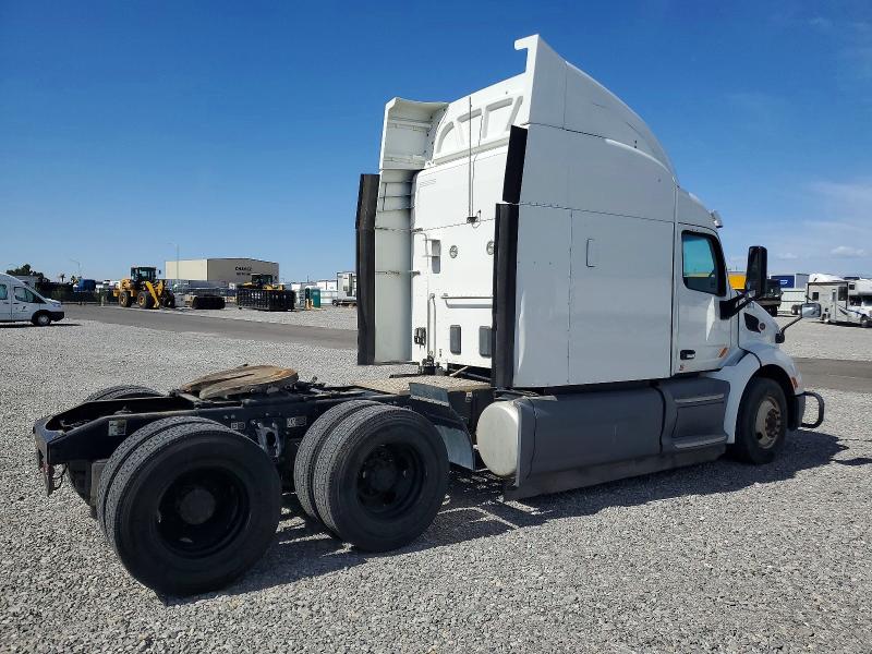 2018 Peterbilt All other VIN 1XPBDP9X0JD452495 COPART salvage auction — MINOR DENT/SCRATCHES, CT, sold $8,200 on 2026-07-06 (photo 4)