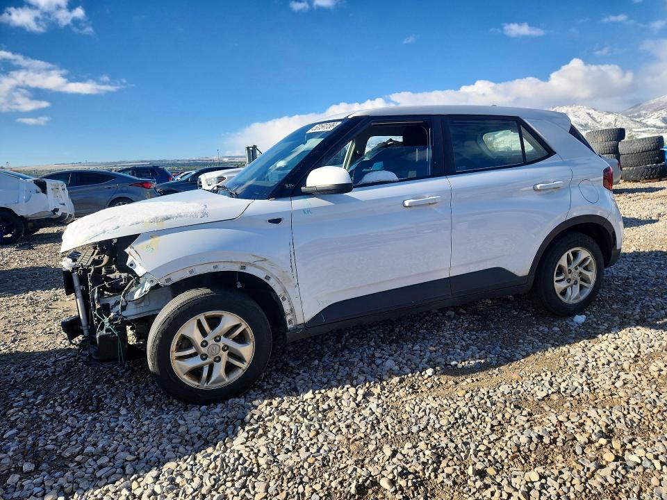 2022 Hyundai Venue VIN KMHRB8A38NU147347 COPART salvage auction — FRONT END, Or - Salvage Title, sold $2,950 on 2026-07-24 (photo 1)