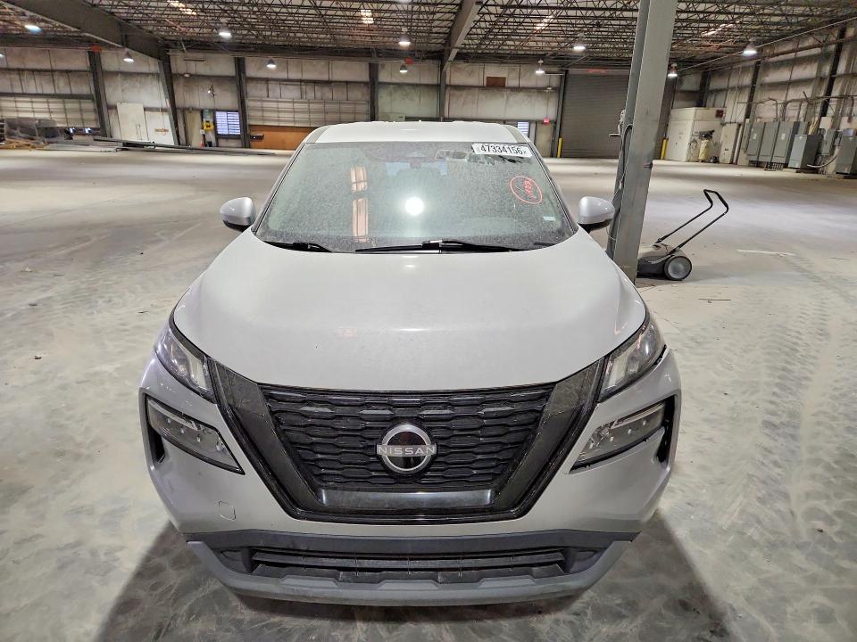 2022 Nissan Rogue VIN 5N1BT3BAXNC693023 COPART salvage auction — BURN, SC - CERT OF TITLE-SALVAGE FIRE, sold $250 on 2026-07-03 (photo 5)