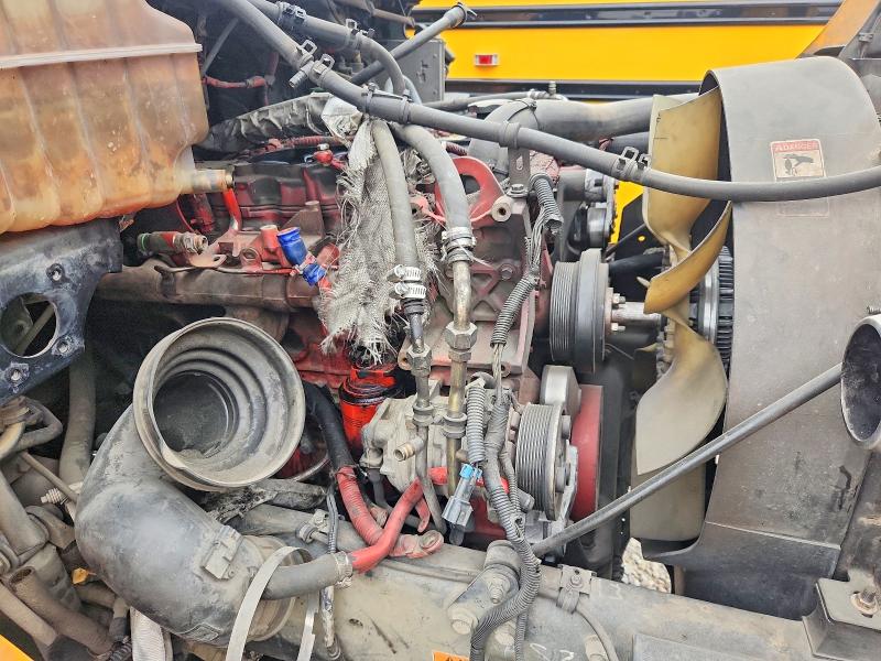 2011 Thomas All other VIN 4UZABRDT2BCAS2413 COPART salvage auction — MINOR DENT/SCRATCHES, TX - CERTIFICATE OF TITLE, sold $2,500 on 2026-08-28 (photo 7)