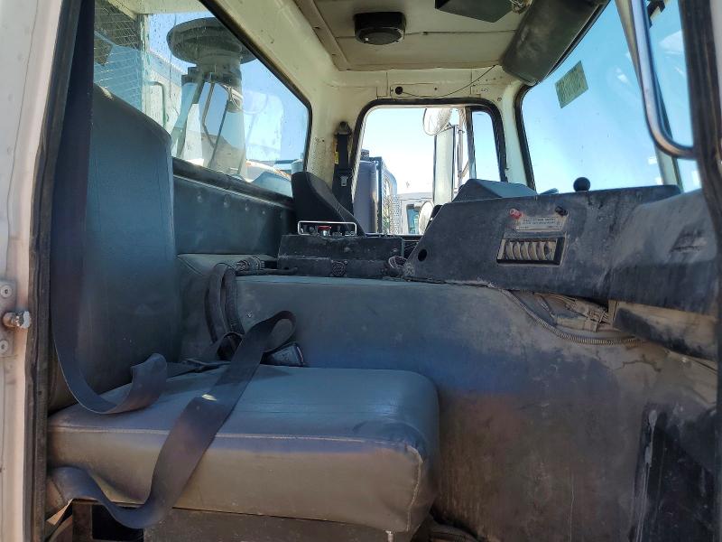 2003 Autocar llc All other VIN 5VCDC6LF33N194612 COPART salvage auction — MINOR DENT/SCRATCHES, CD, sold $1,100 on 2026-07-29 (photo 6)
