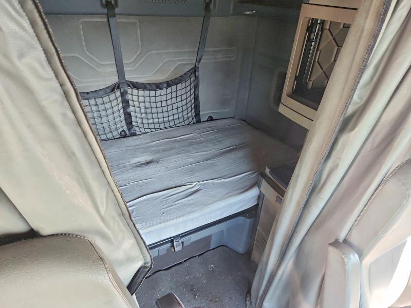 2015 Freightliner All other VIN 1FUJGLD67FLGJ1338 COPART salvage auction — MECHANICAL, NH - CERTIFICATE OF TITLE, sold $8,500 on 2026-07-29 (photo 6)