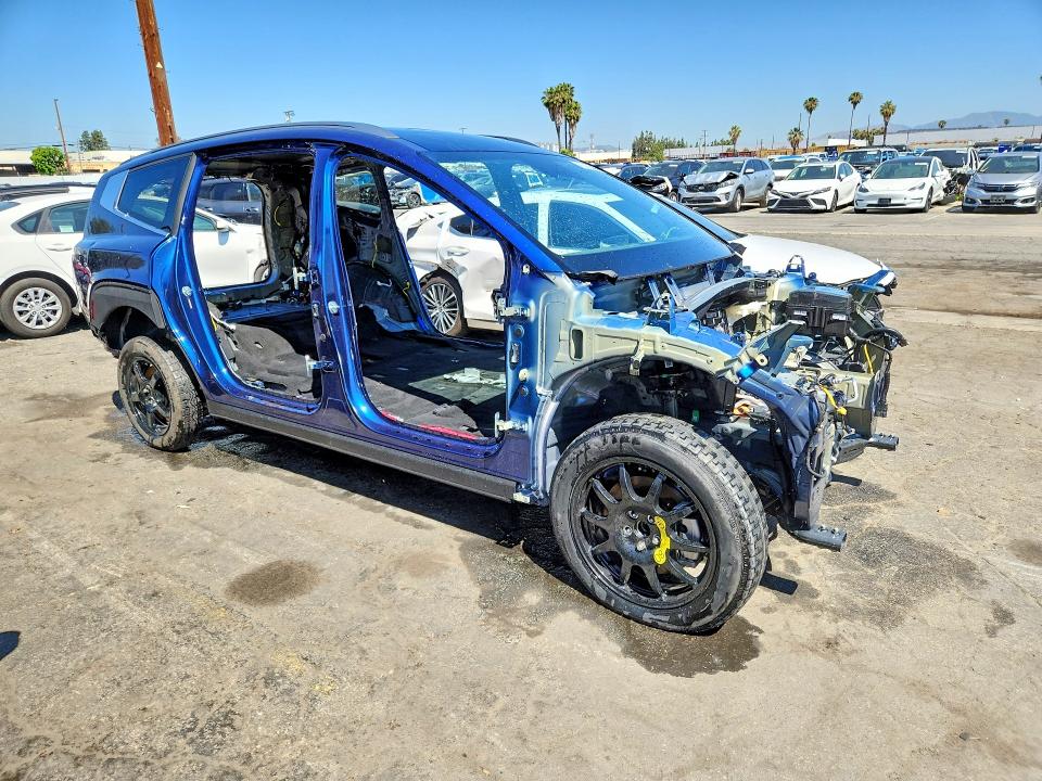 2026 Hyundai Ioniq 9 VIN 7YAMS5S16TY008343 COPART salvage auction — Stripped, CA - CERTIFICATE OF TITLE, sold $7,400 on 2026-05-26 (photo 4)