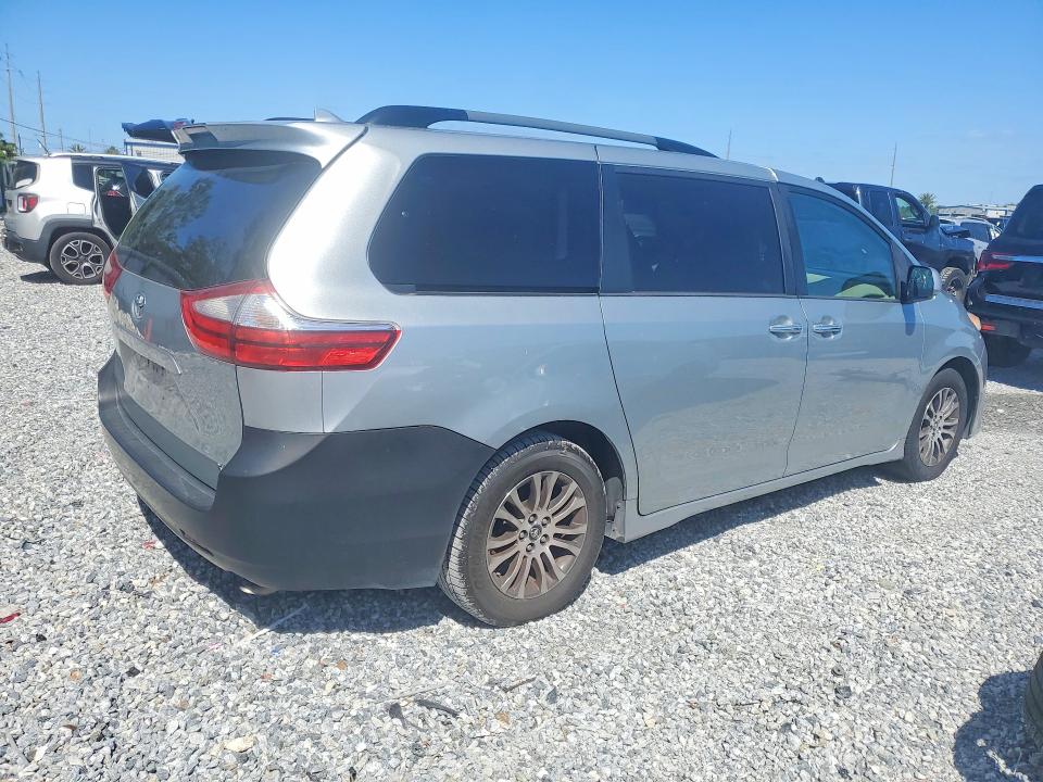 2019 Toyota Sienna VIN 5TDYZ3DC4KS993128 COPART salvage auction — MINOR DENT/SCRATCHES, Fl - Certificate Of Title (P), sold $7,400 on 2026-07-09 (photo 3)