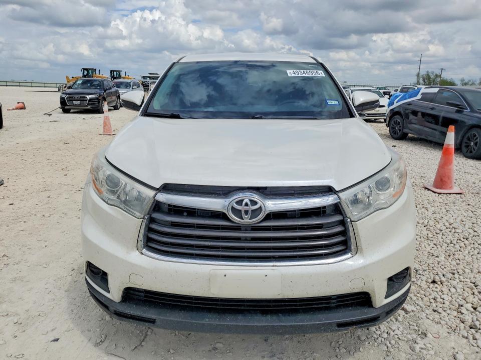 2014 Toyota Highlander VIN 5TDZARFH1ES005010 COPART salvage auction — NORMAL WEAR, Tx - Certificate Of Title, sold $7,600 on 2026-07-30 (photo 5)