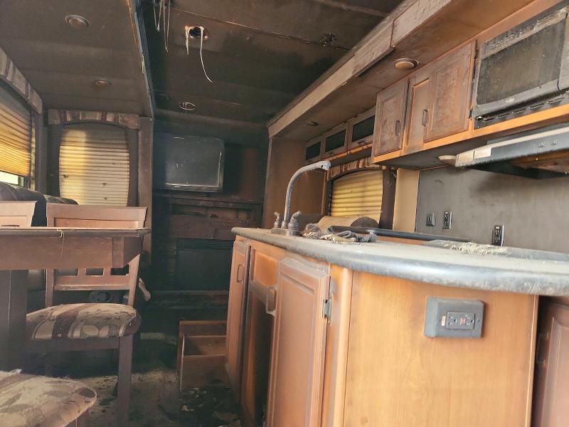 2013 Cross roads Unknown VIN 4V0FC342XDE011407 COPART salvage auction — BURN, NR, sold $50 on 2026-09-10 (photo 6)
