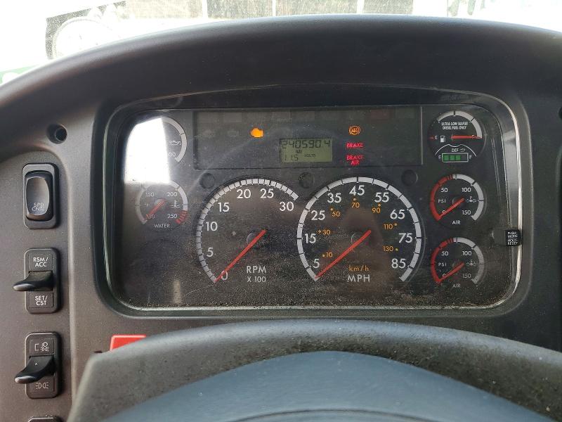 2015 Freightliner M2 VIN 1FVACXDTXFHGT2899 COPART salvage auction — ALL OVER, CT, sold $4,850 on 2026-07-14 (photo 8)