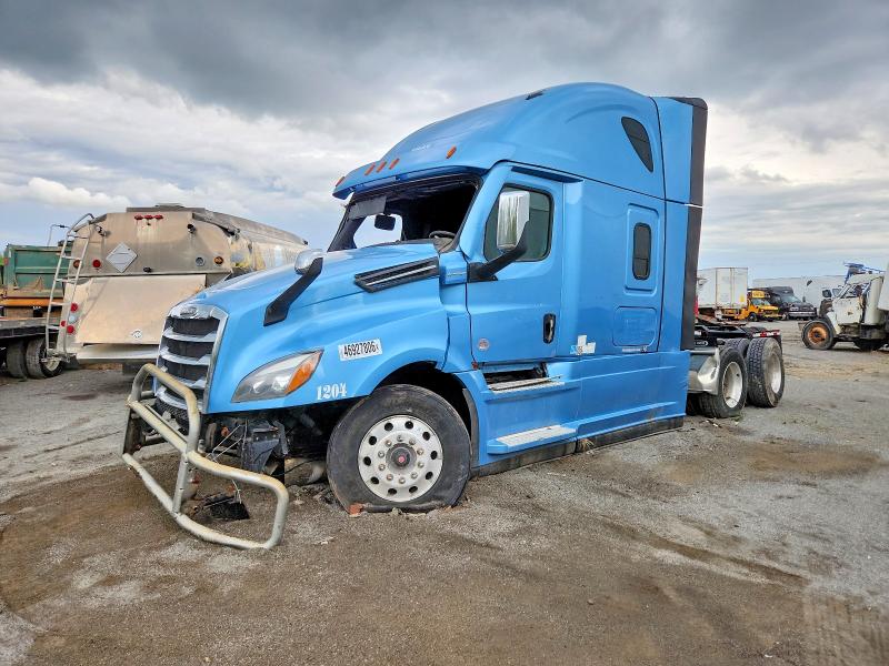 2023 Freightliner All other VIN 3AKJHHDR6PSNW6416 COPART salvage auction — ROLLOVER, CA - SALVAGE CERTIFICATE, sold $5,800 on 2026-07-23 (photo 2)