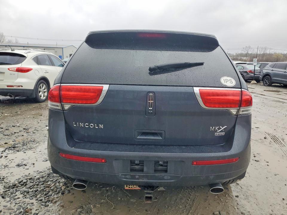 2013 Lincoln townhouse Mkx VIN 2LMDJ8JK9DBL11167 COPART salvage auction — FRONT END, MA - CERT OF TITLE-RECONSTRCTD COLL, sold $900 on 2026-07-08 (photo 6)