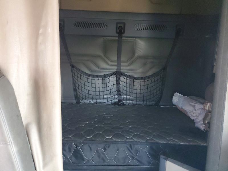 2015 Freigliner All other VIN 1FUJGLD69FLGL9562 COPART salvage auction — MECHANICAL, MA - CERTIFICATE OF TITLE, sold $5,800 on 2026-07-31 (photo 6)