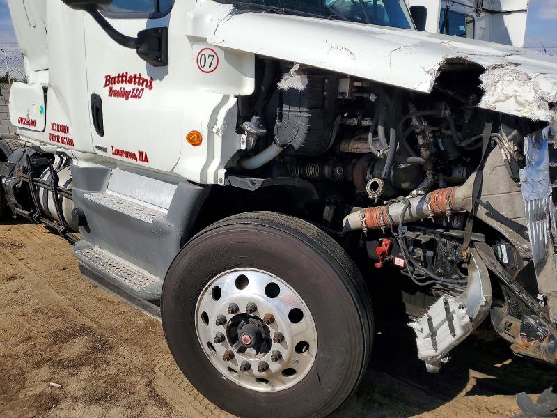 2017 Freightliner All other VIN 3AKJGLDR2HSHV7552 COPART salvage auction — FRONT END, CA - SALVAGE CERTIFICATE, sold $775 on 2026-07-30 (photo 9)