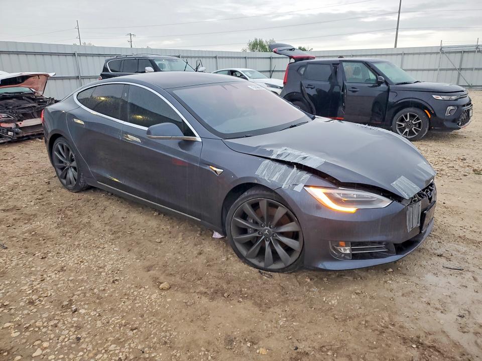 2017 Tesla Model s VIN 5YJSA1E23HF195773 COPART salvage auction — FRONT END, TX - CERTIFICATE OF TITLE, sold $200 on 2026-07-30 (photo 4)