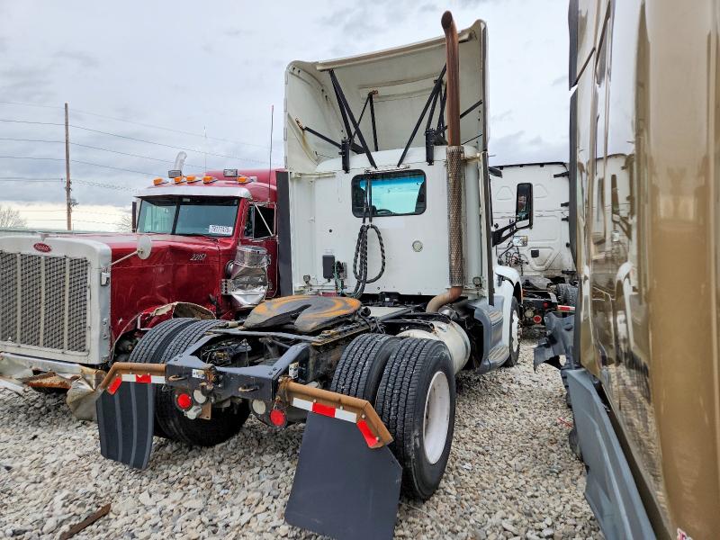 2016 Peterbilt All other VIN 1XPBA48X9GD354423 COPART salvage auction — NORMAL WEAR, IN - CERTIFICATE OF TITLE, sold $5,700 on 2026-07-10 (photo 4)