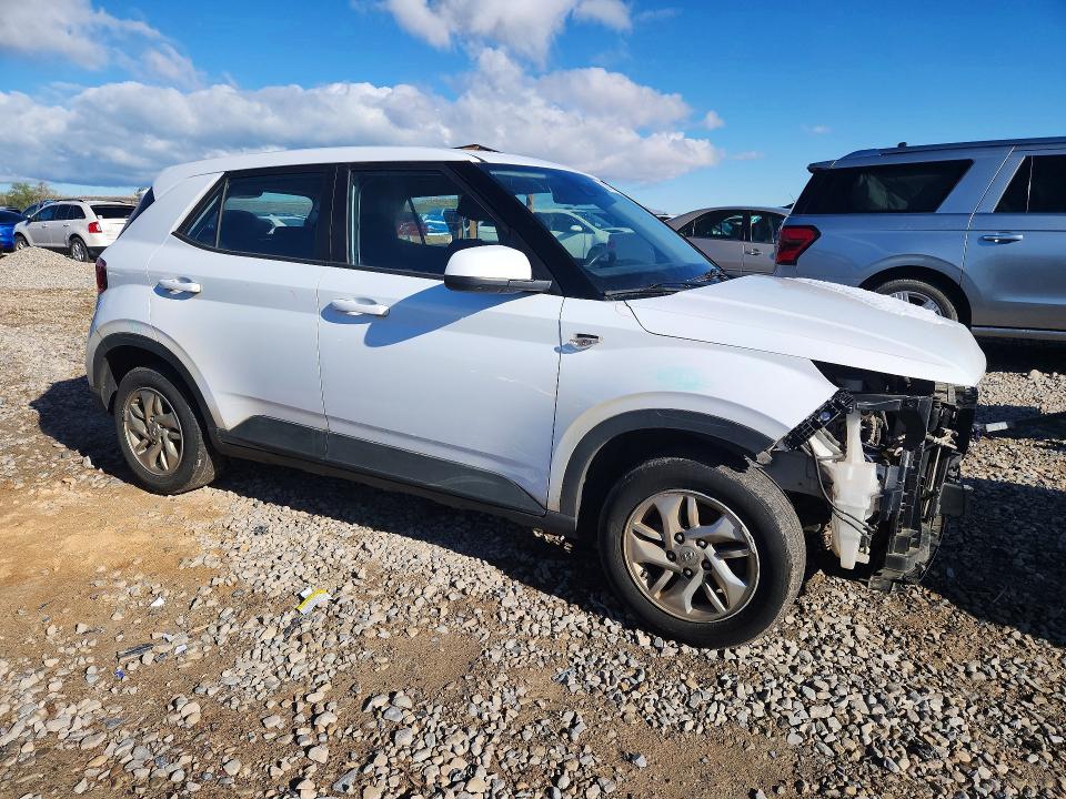 2022 Hyundai Venue VIN KMHRB8A38NU147347 COPART salvage auction — FRONT END, Or - Salvage Title, sold $2,950 on 2026-07-24 (photo 4)