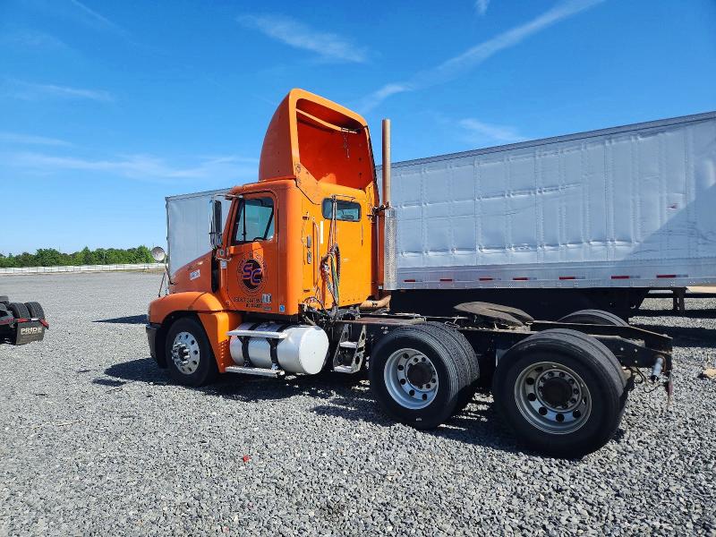 2007 Freightliner All other VIN 1FUJBBCK97LW34688 COPART salvage auction — MECHANICAL, CT, sold $5,600 on 2026-07-07 (photo 3)